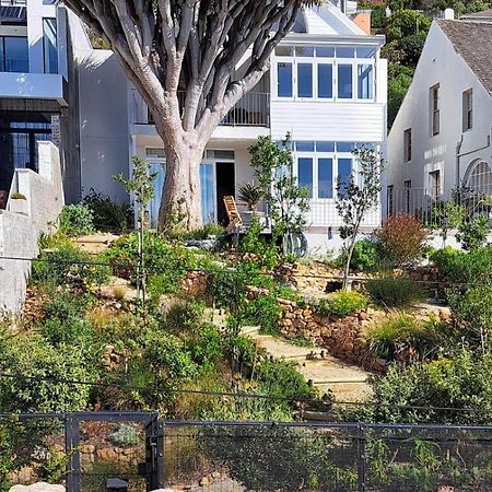 The Dragon Tree Guesthouse Kalk Bay Bagian luar foto