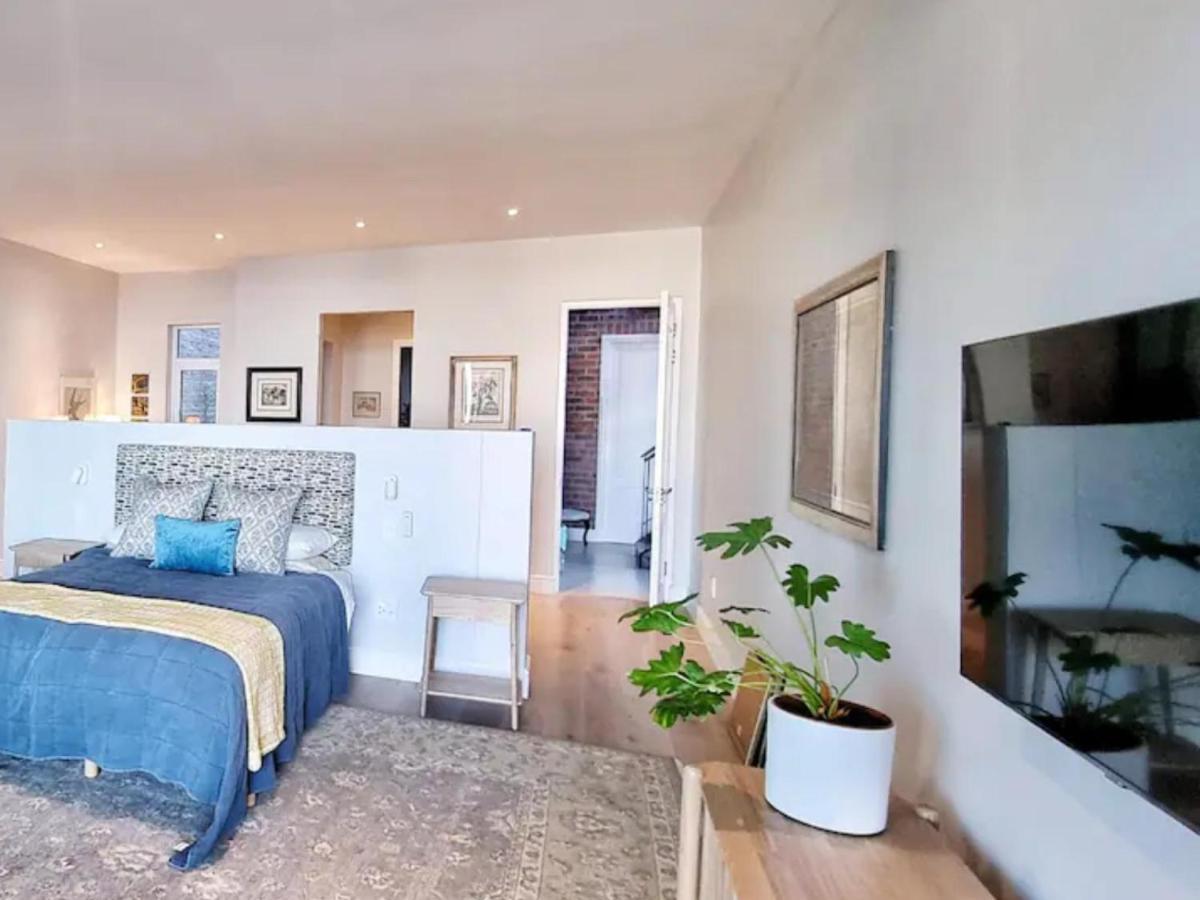 The Dragon Tree Guesthouse Kalk Bay Bagian luar foto