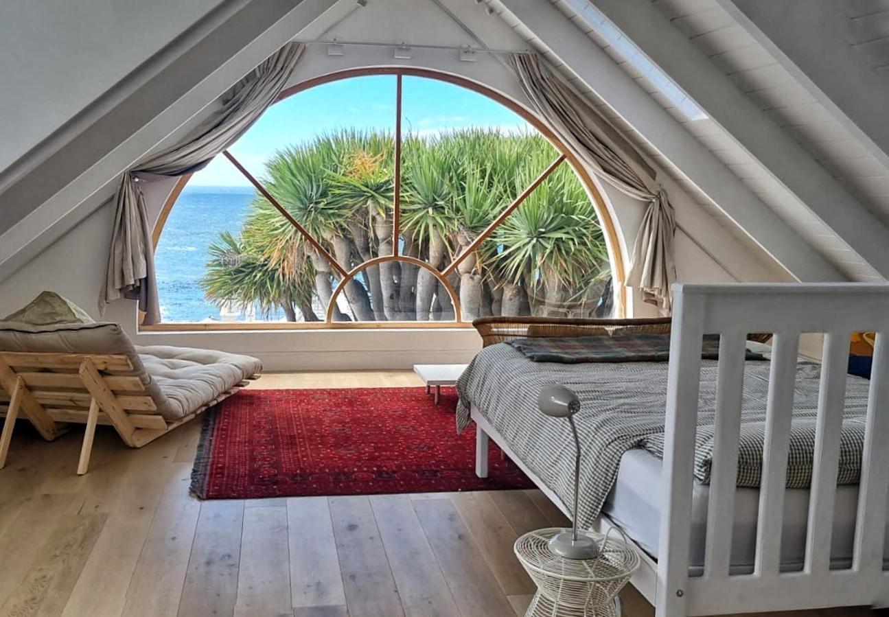 The Dragon Tree Guesthouse Kalk Bay Bagian luar foto