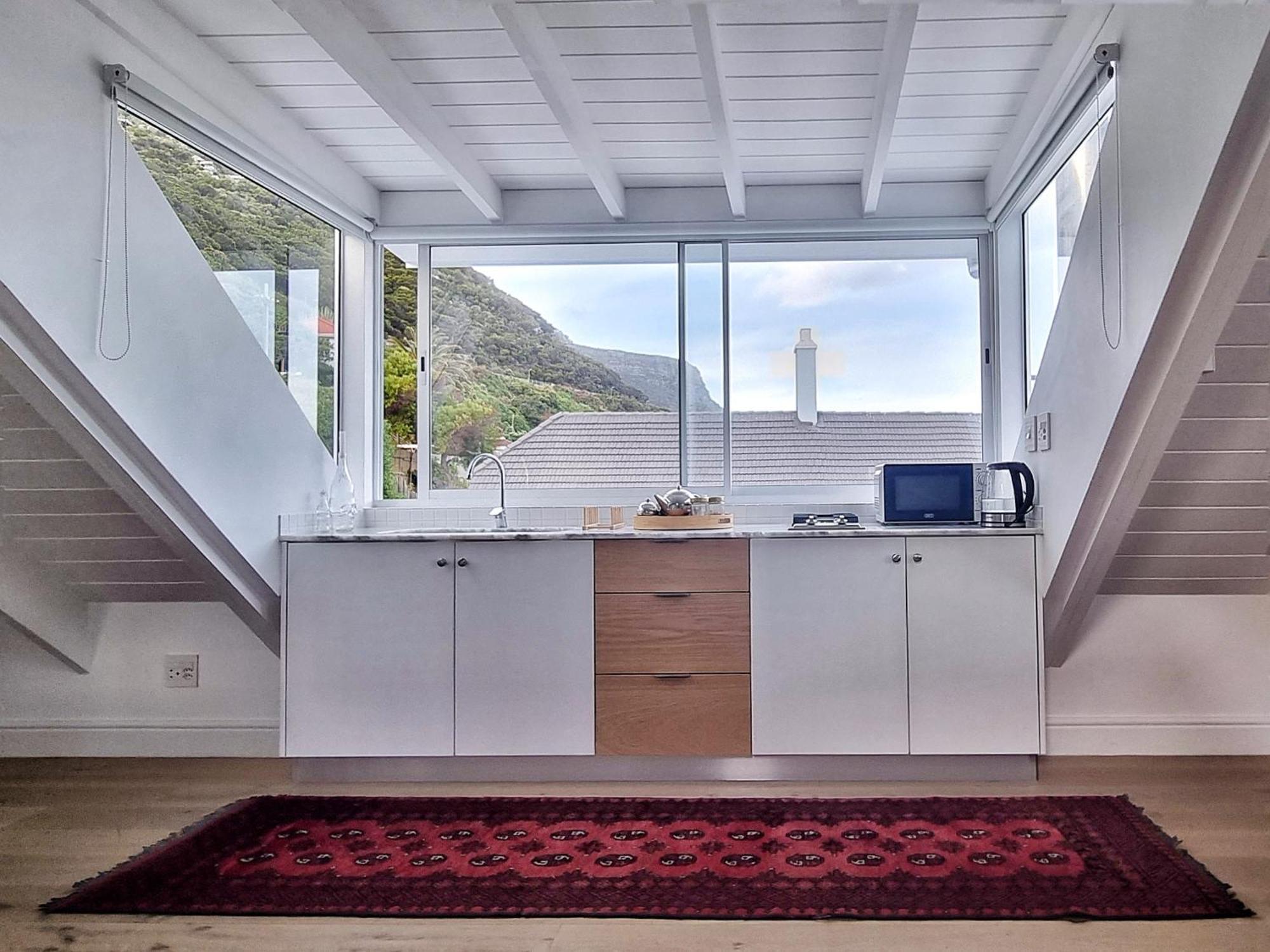 The Dragon Tree Guesthouse Kalk Bay Bagian luar foto