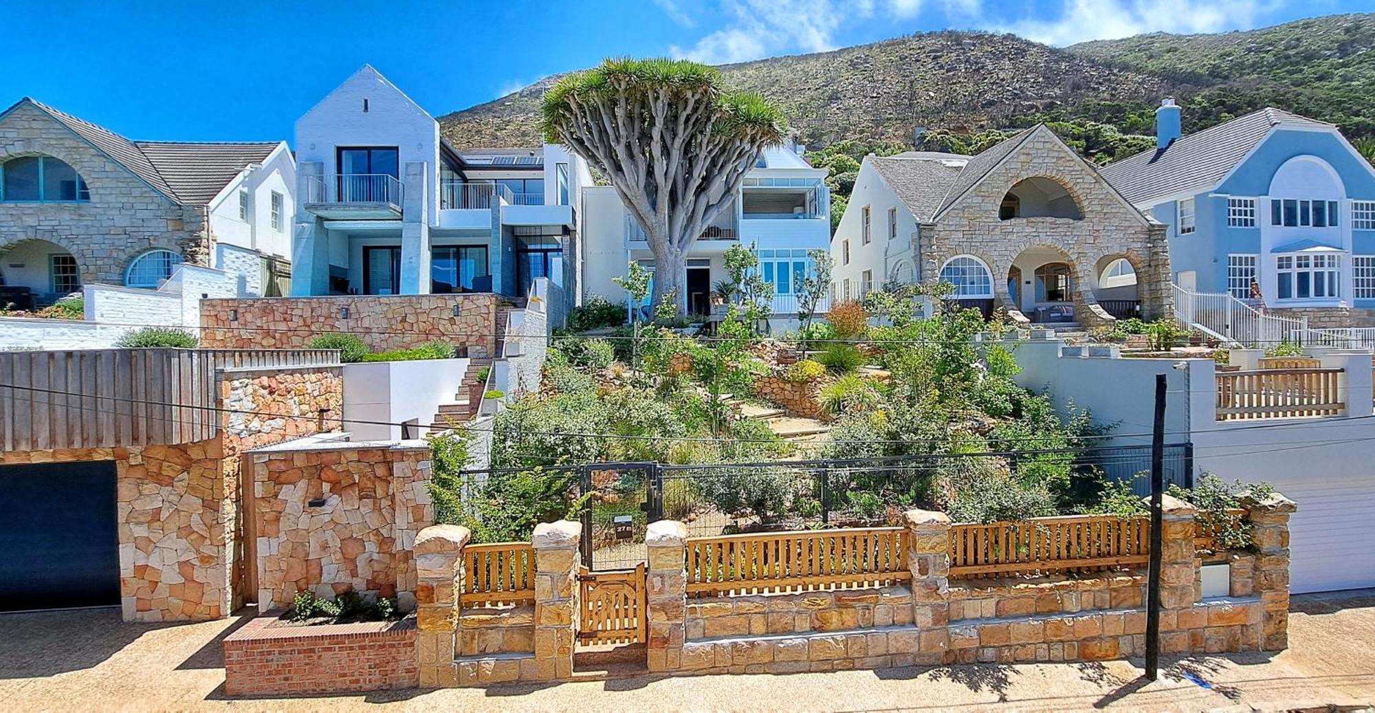 The Dragon Tree Guesthouse Kalk Bay Bagian luar foto
